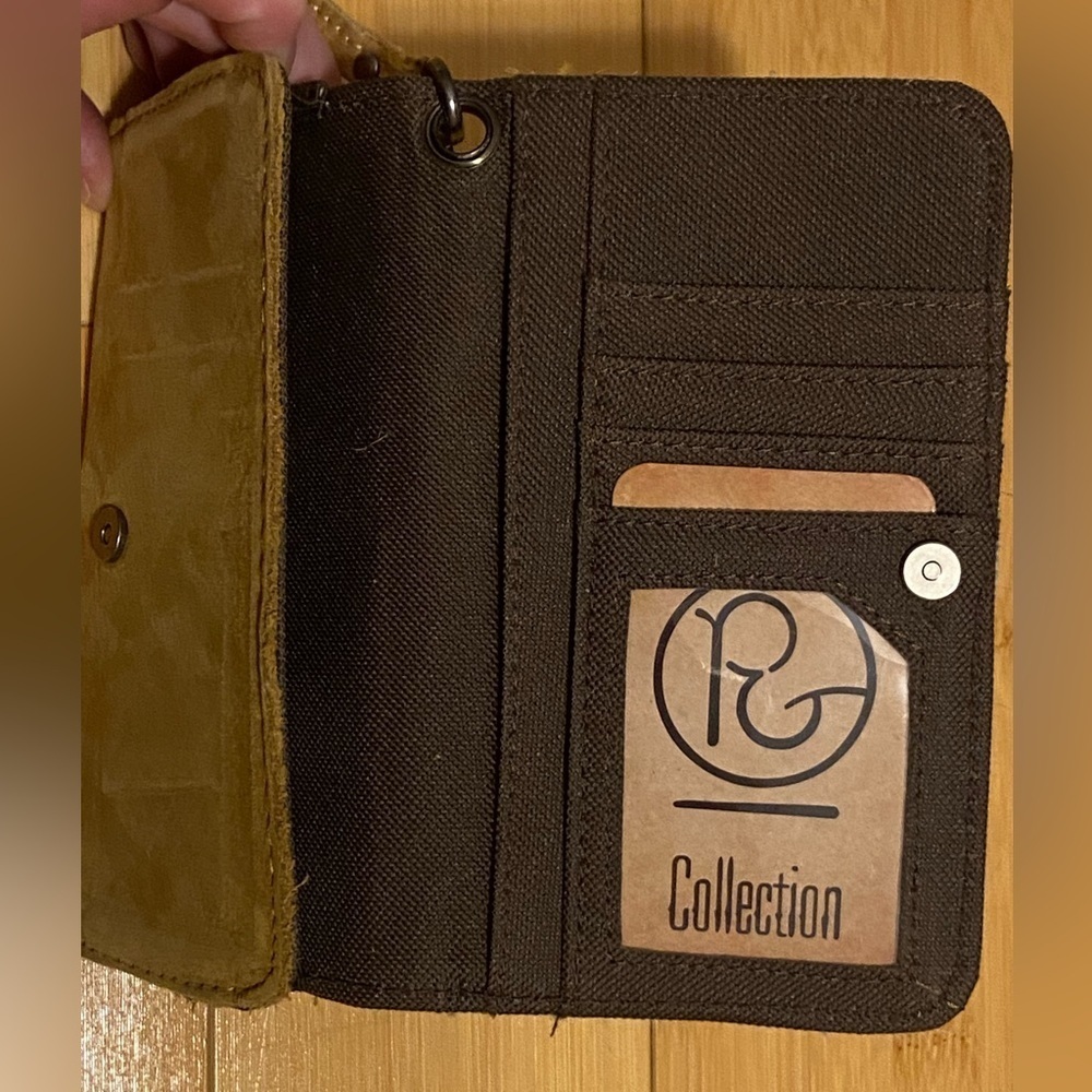 Genuine Leather Hair-on Cowhide Western Boho Style Wallet Wristlet - Picture 5 of 5